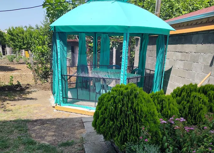 дом попови Cernomoreț