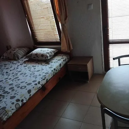 дом попови Guest house Chernomorets